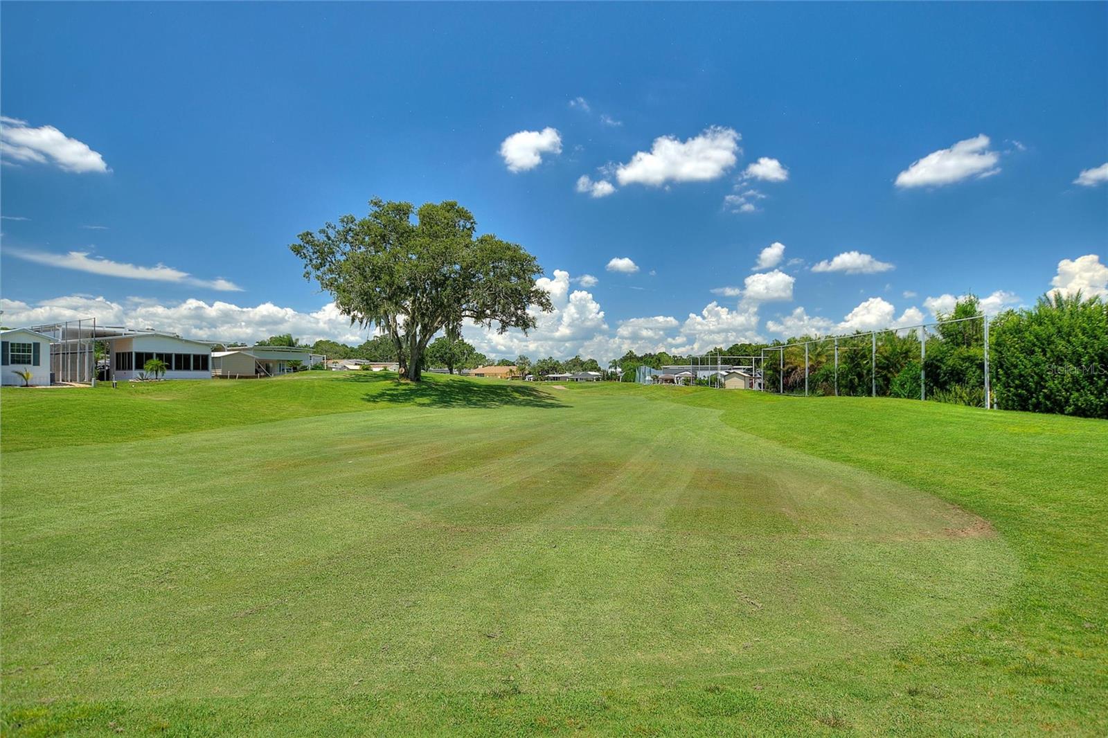 DEER CRK GOLF & TENNIS RV RESIDENCE - Residential