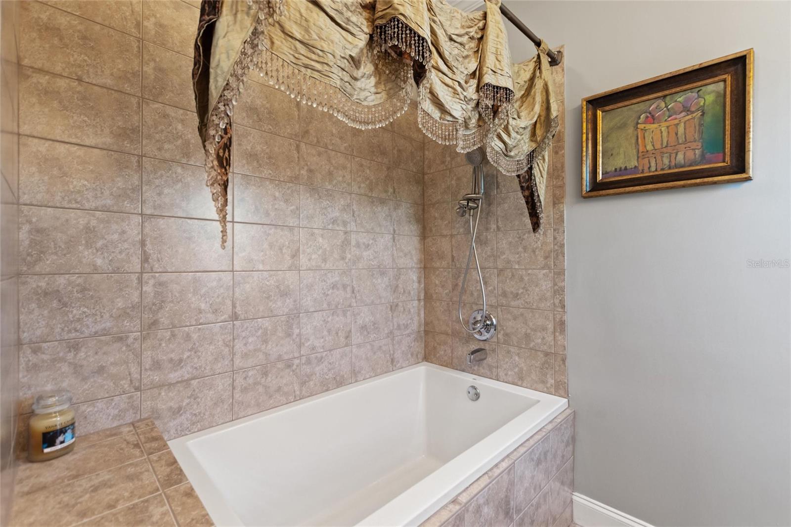 DEER CRK GOLF & TENNIS RV RESIDENCE - Residential