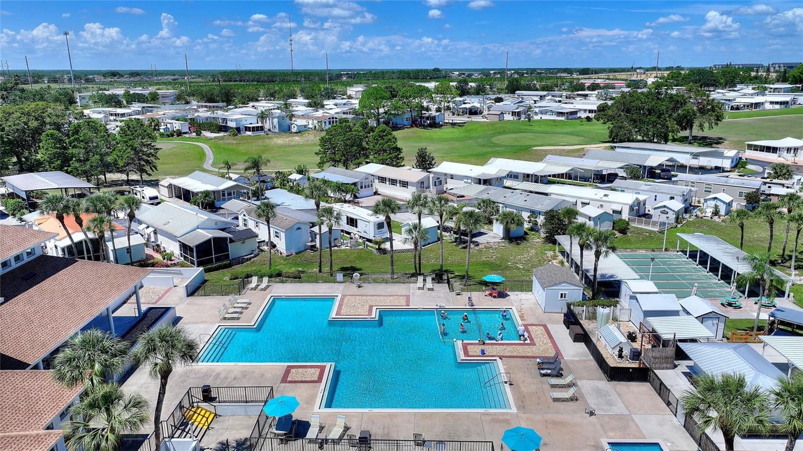 DEER CRK GOLF & TENNIS RV RESIDENCE - Residential