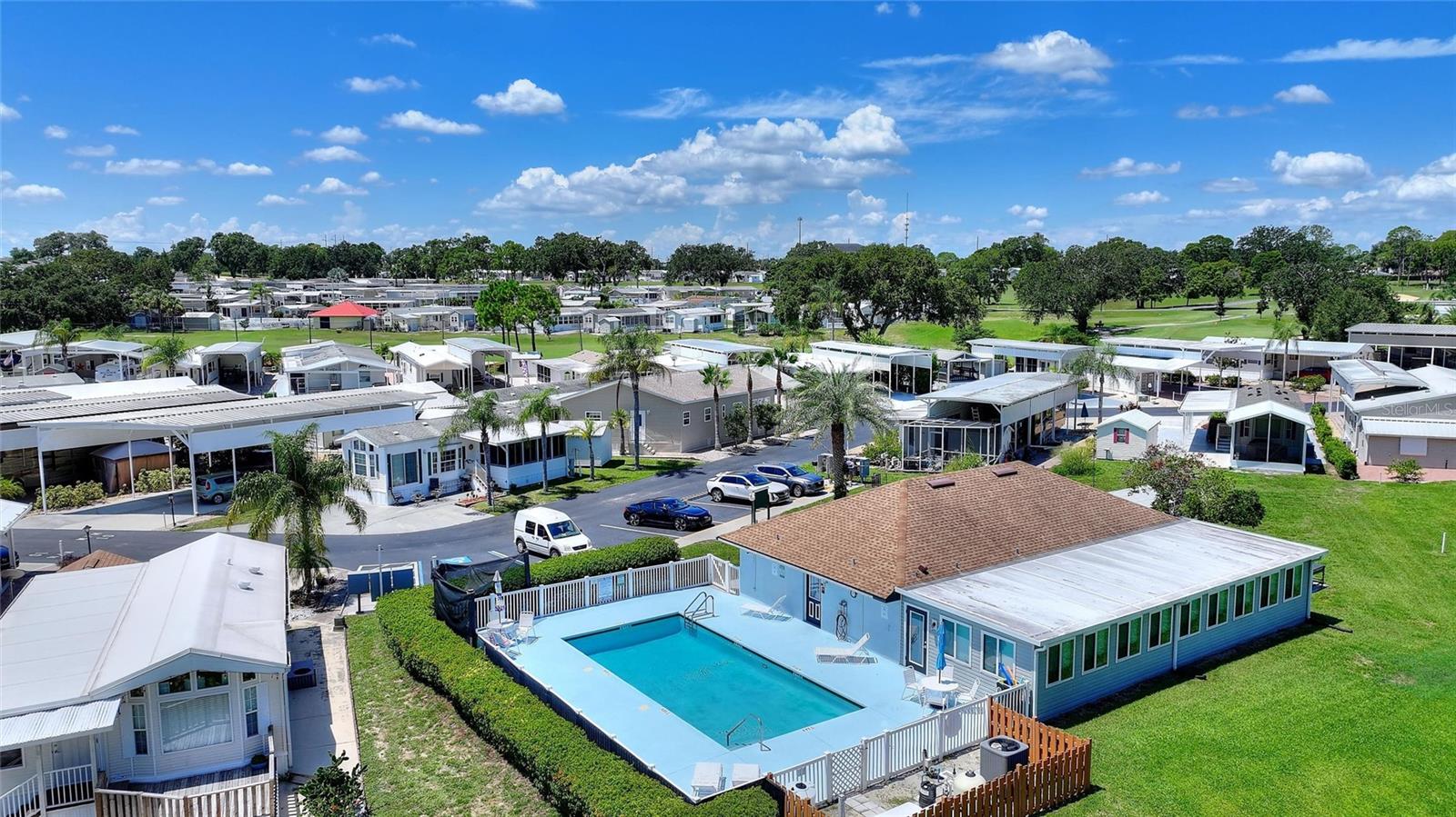 DEER CRK GOLF & TENNIS RV RESIDENCE - Residential