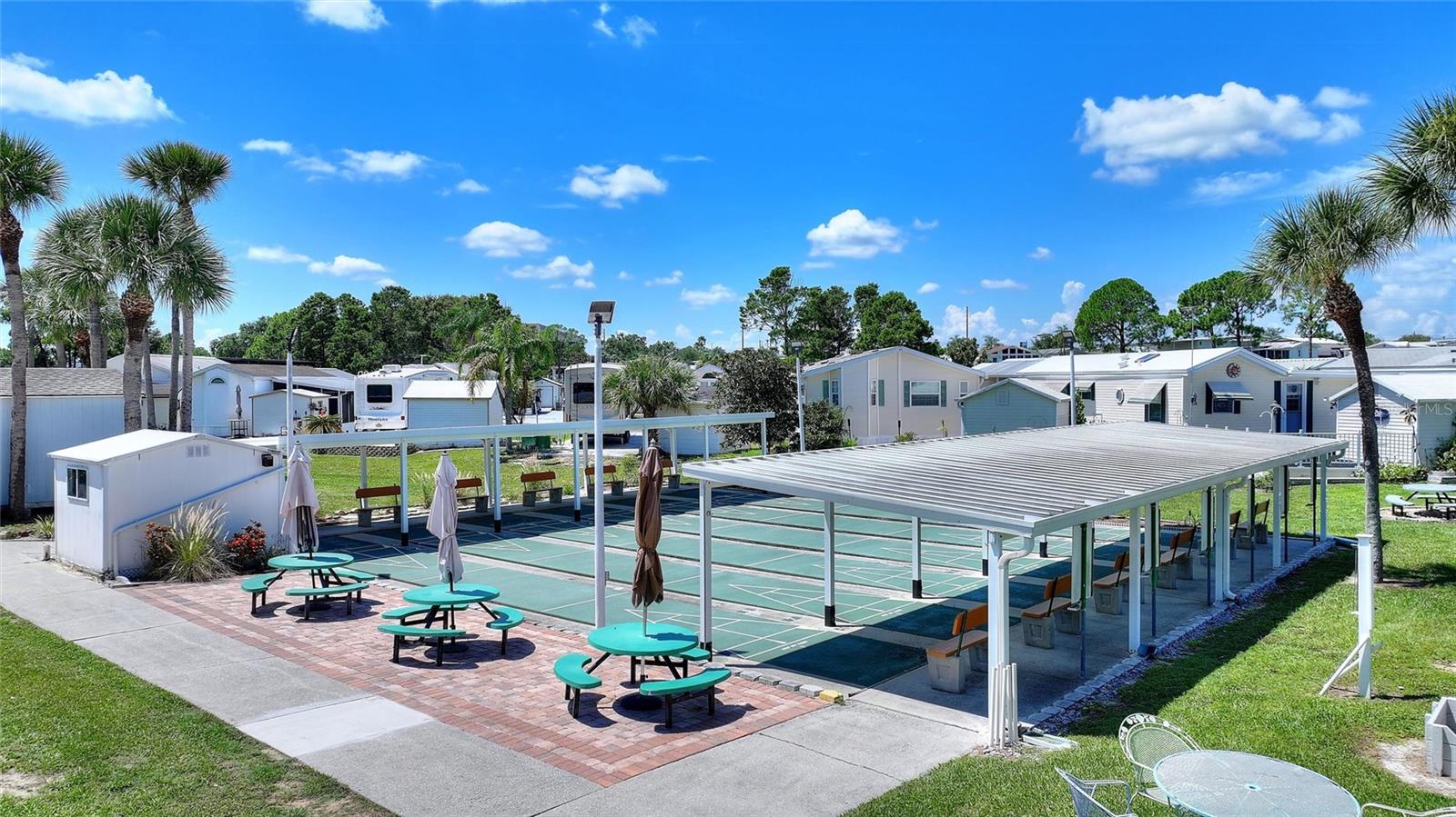 DEER CRK GOLF & TENNIS RV RESIDENCE - Residential