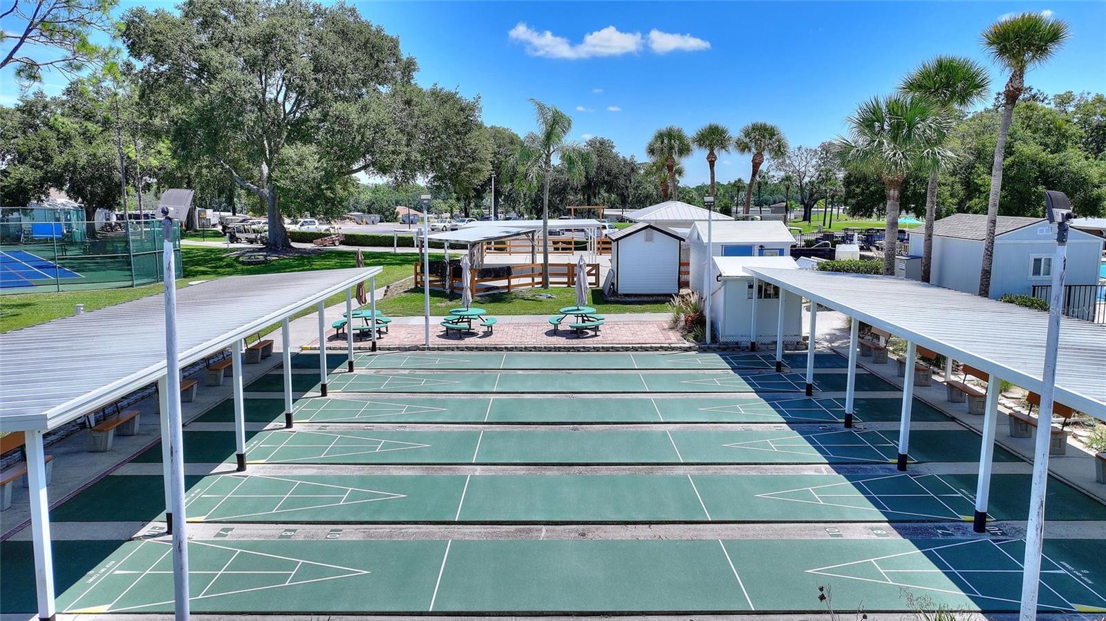 DEER CRK GOLF & TENNIS RV RESIDENCE - Residential