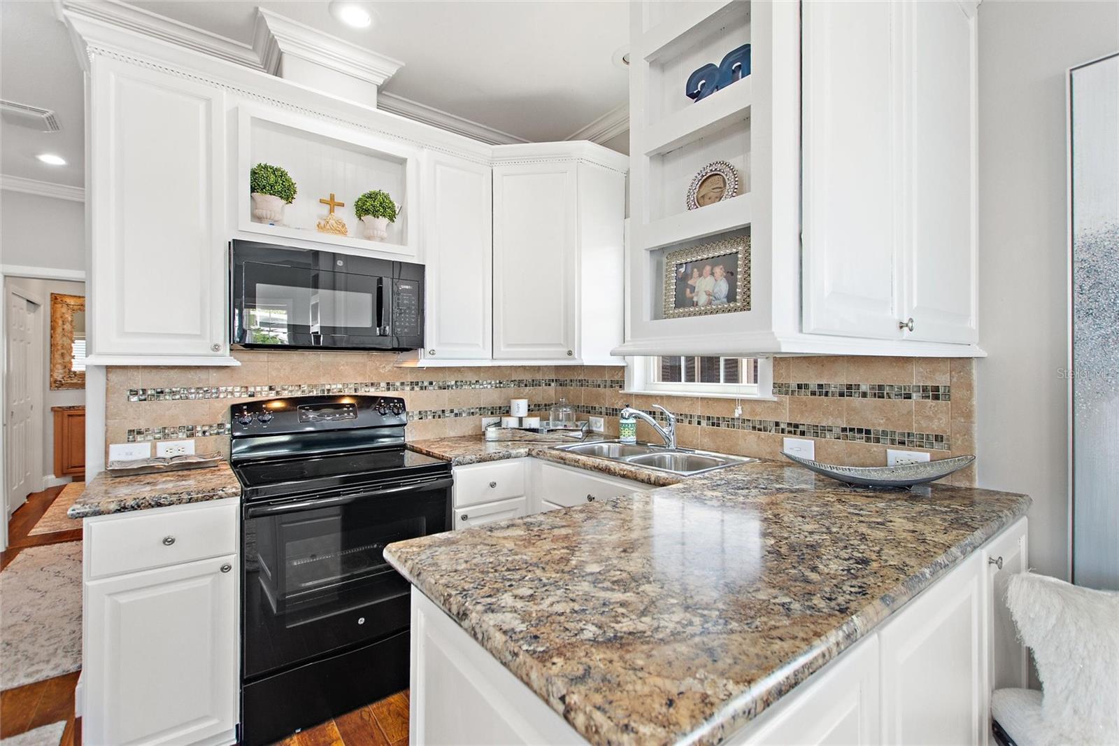 DEER CRK GOLF & TENNIS RV RESIDENCE - Residential