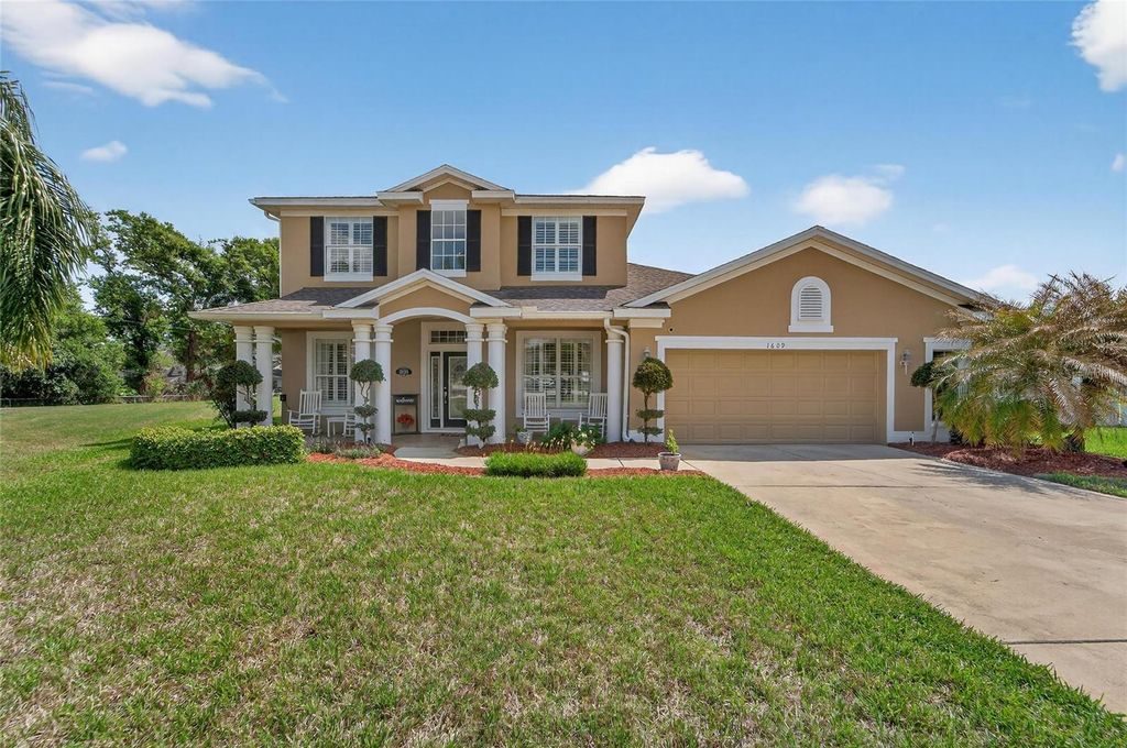 Photo of 1609 Harvest Grove Court, Valrico, FL 33596 (MLS # TB8493187)