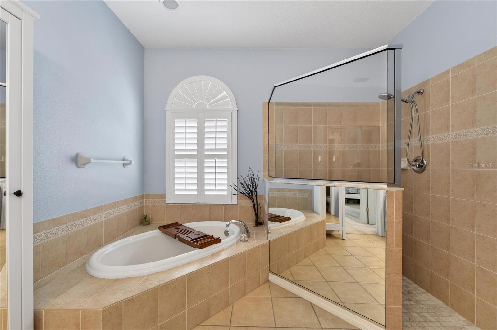 HARVEST FIELD - Residential