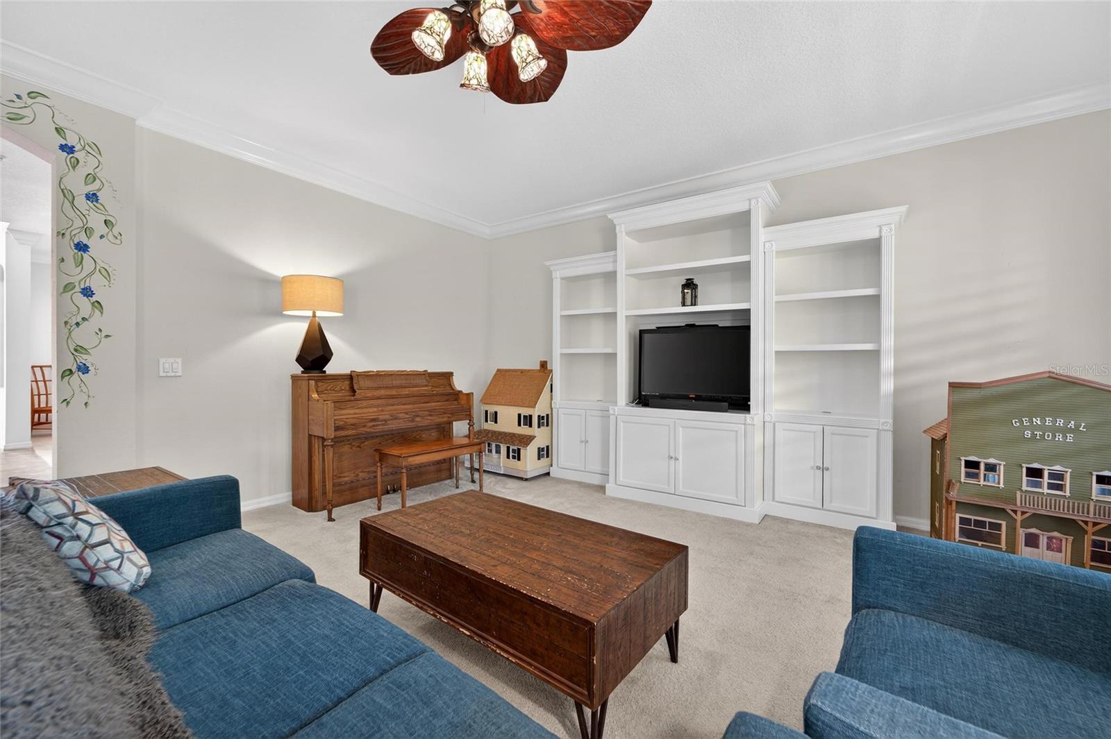 HARVEST FIELD - Residential