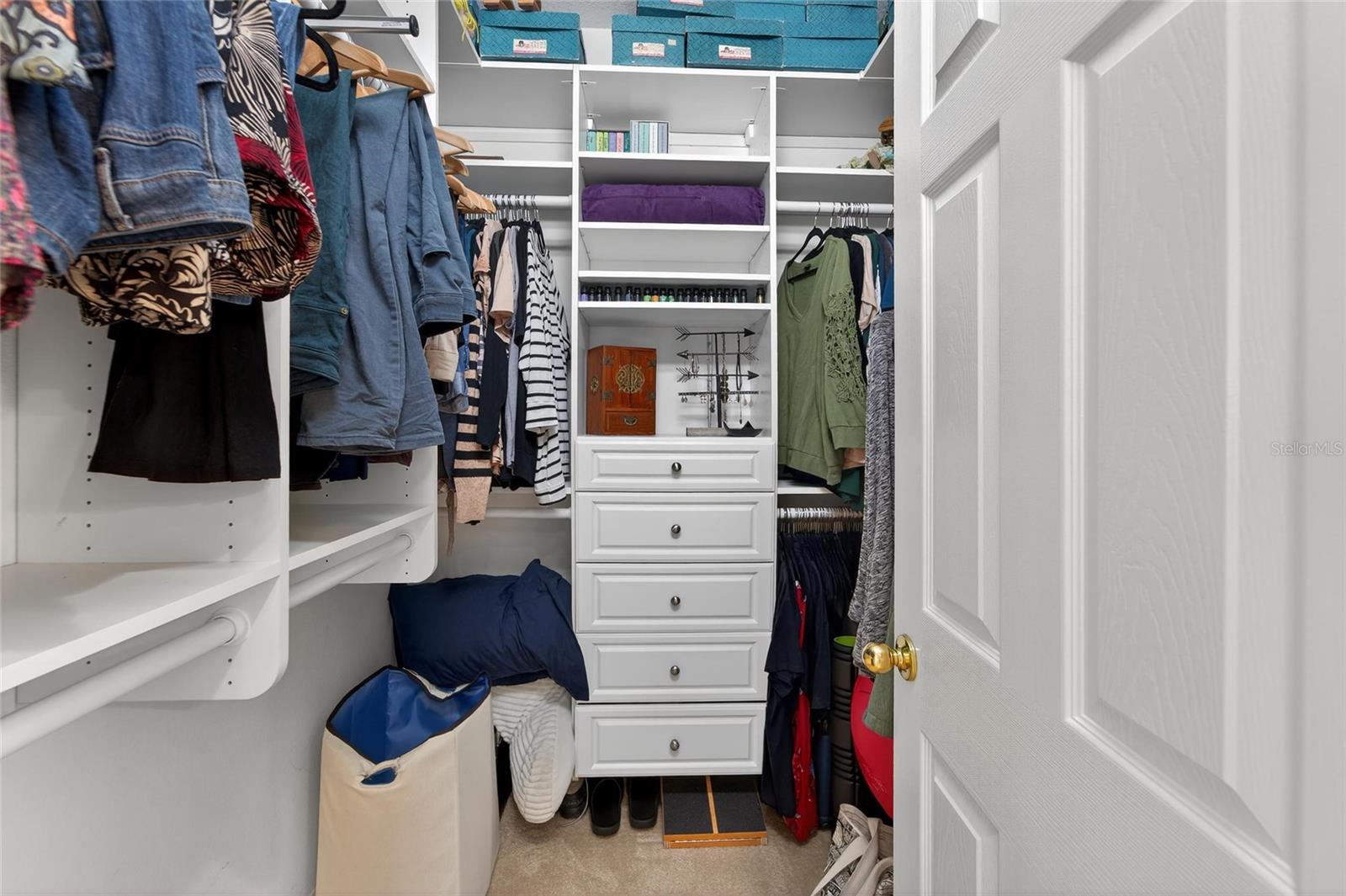 HARVEST FIELD - Residential