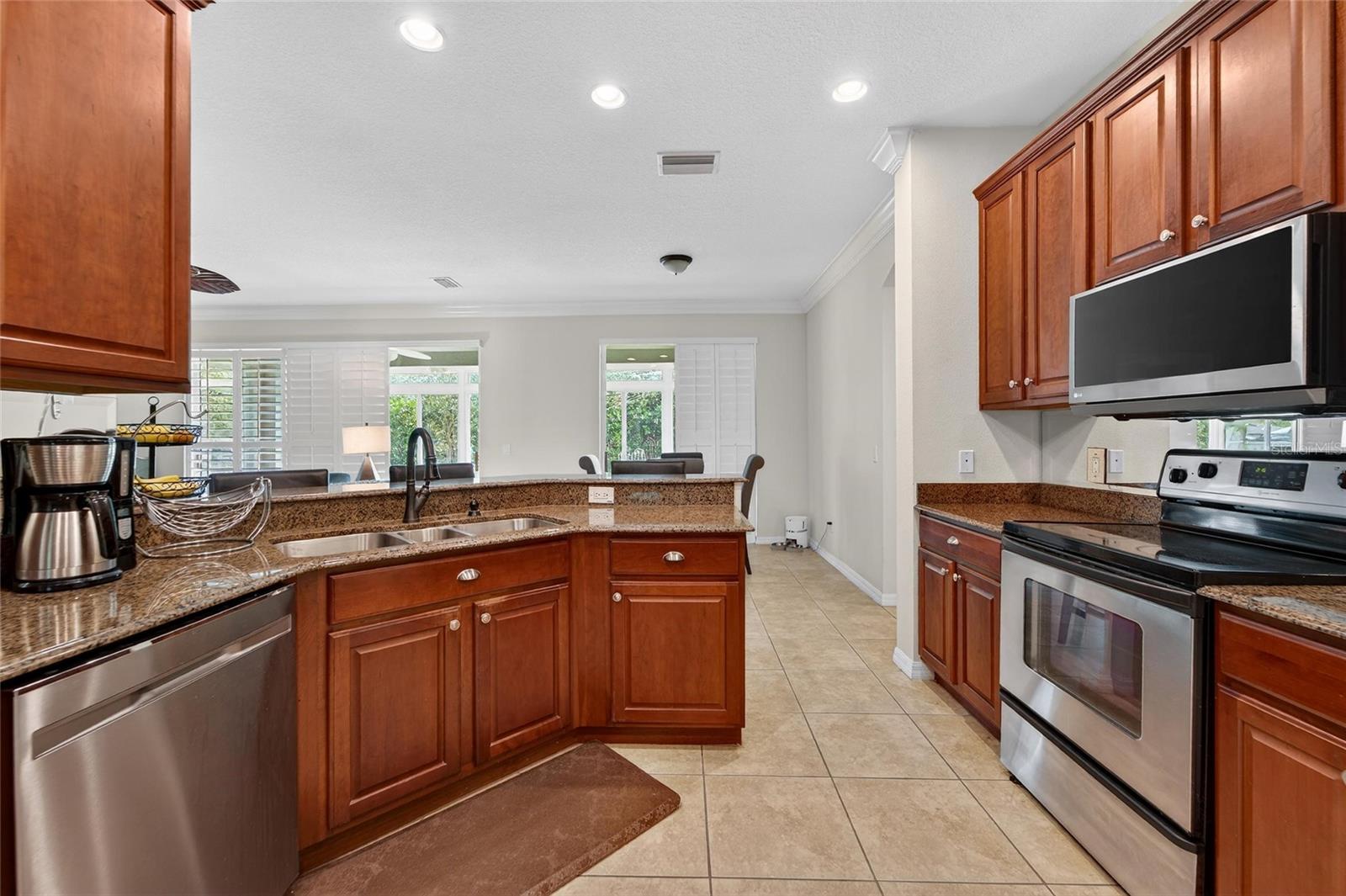 HARVEST FIELD - Residential