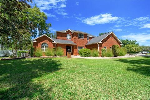 Tiny photo for 2411 SE 27th Street, Ocala, FL 34471 (MLS # OM722924)