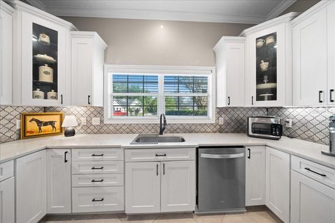 Tiny photo for 2411 SE 27th Street, Ocala, FL 34471 (MLS # OM722924)