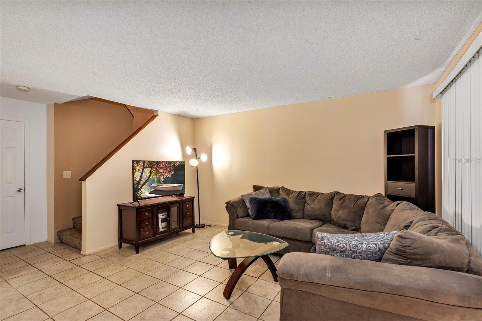 1728 TOWNHALL LANE 1728