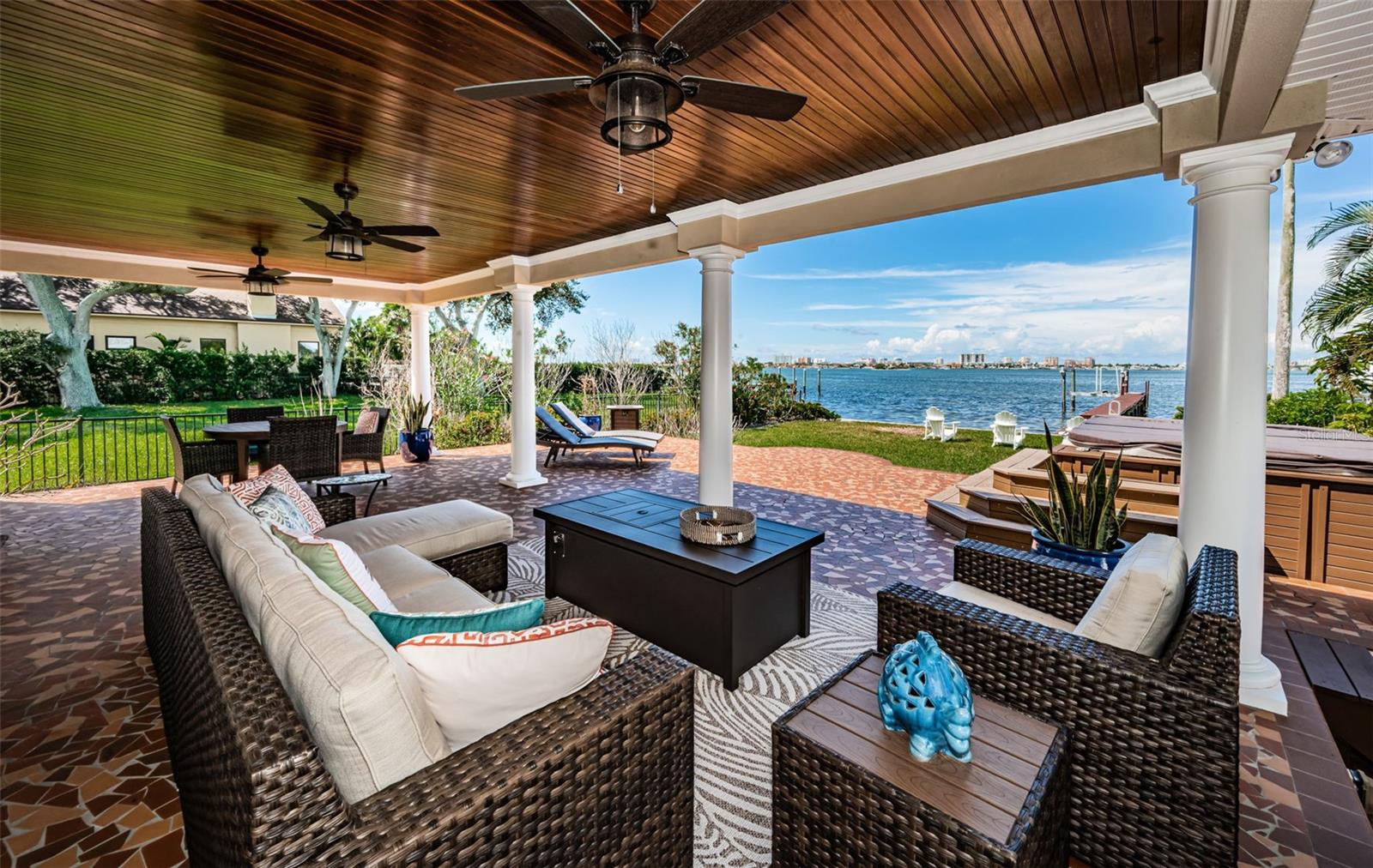 NORTH SHORE PARK - Residential