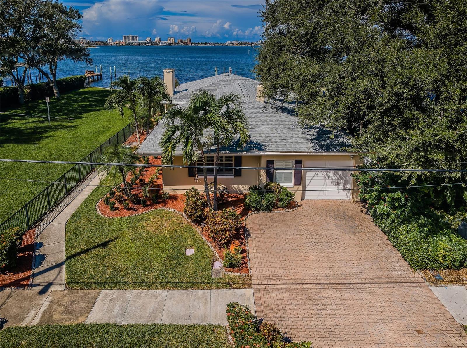NORTH SHORE PARK - Residential