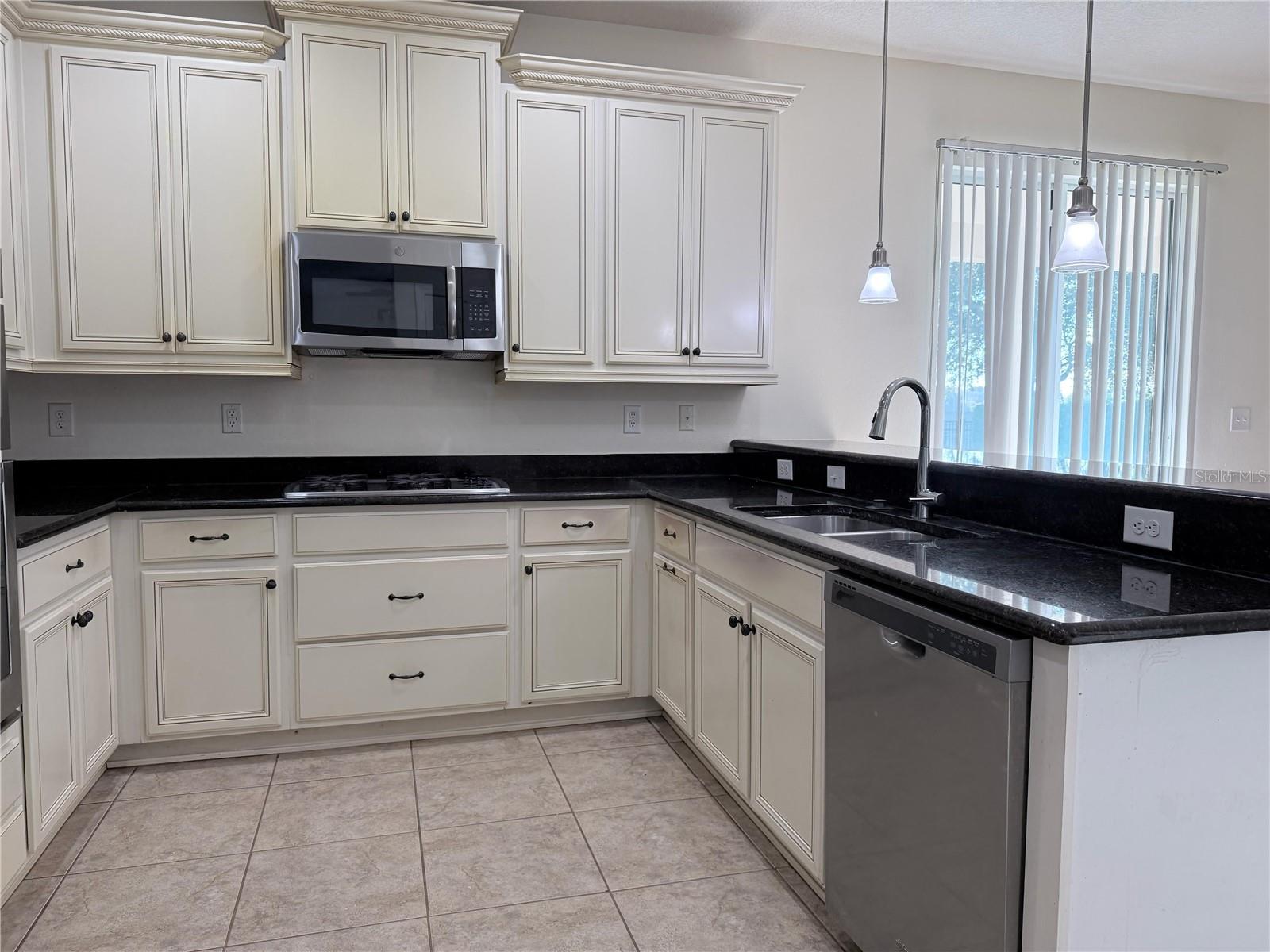 VINEYARDS/HORIZONS WEST PH 1A - Residential