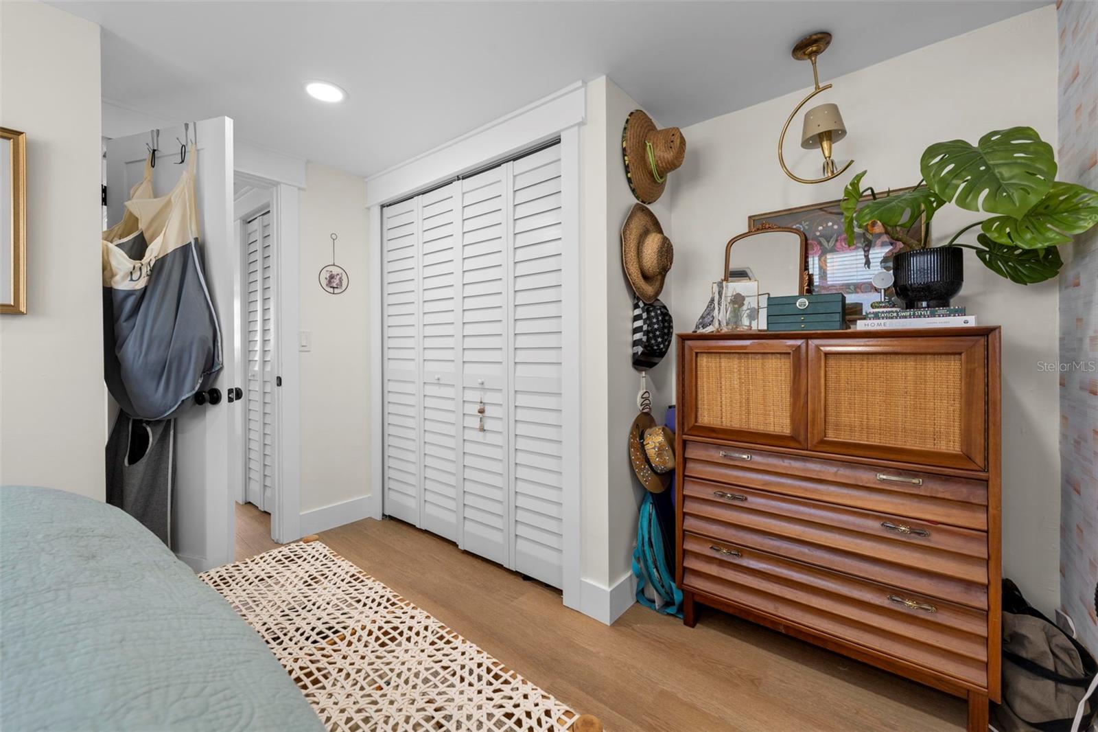 ACREAGE & UNREC PLAT - Residential