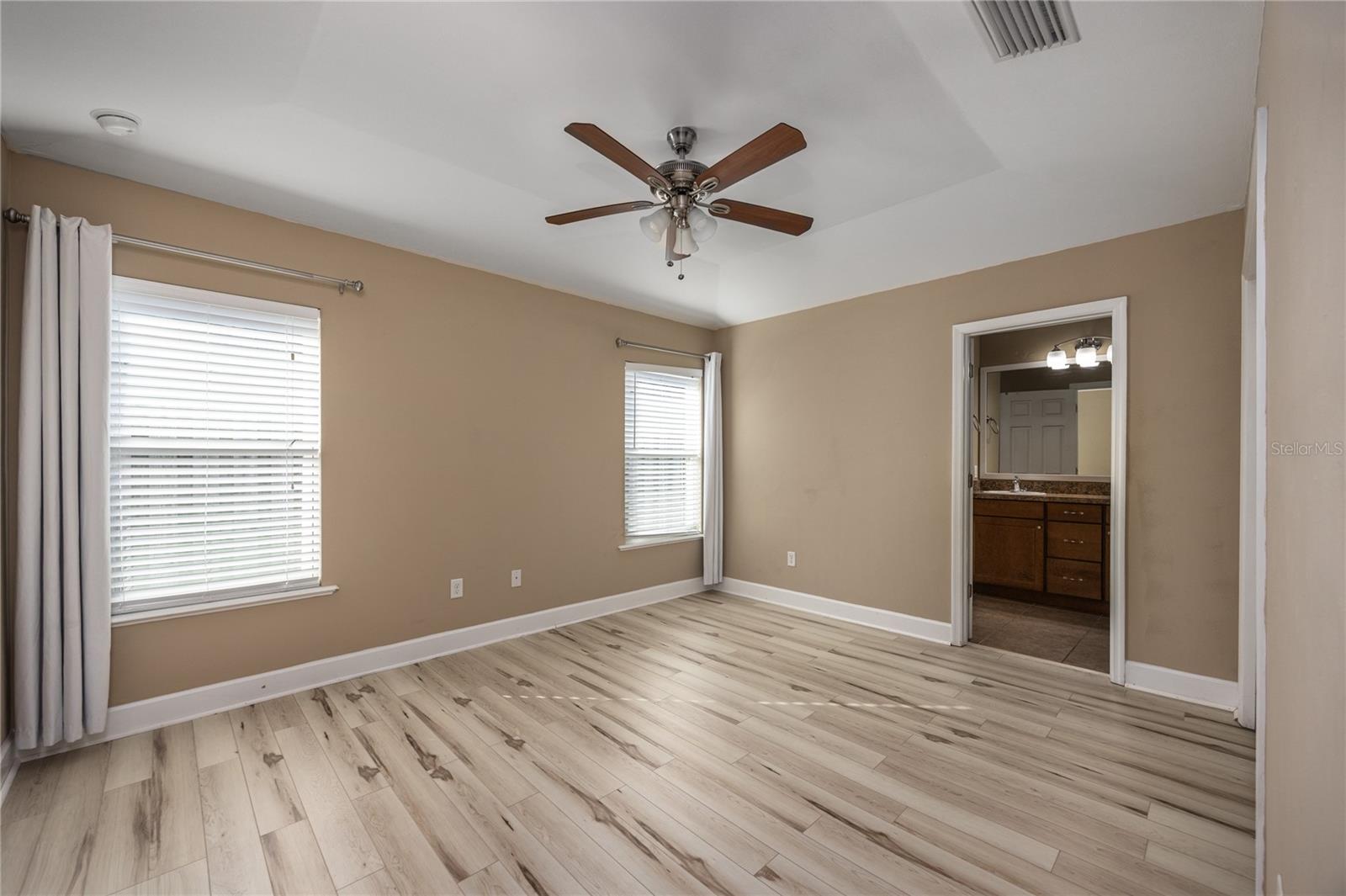 OAK VIEW VILLAGE - Residential Lease