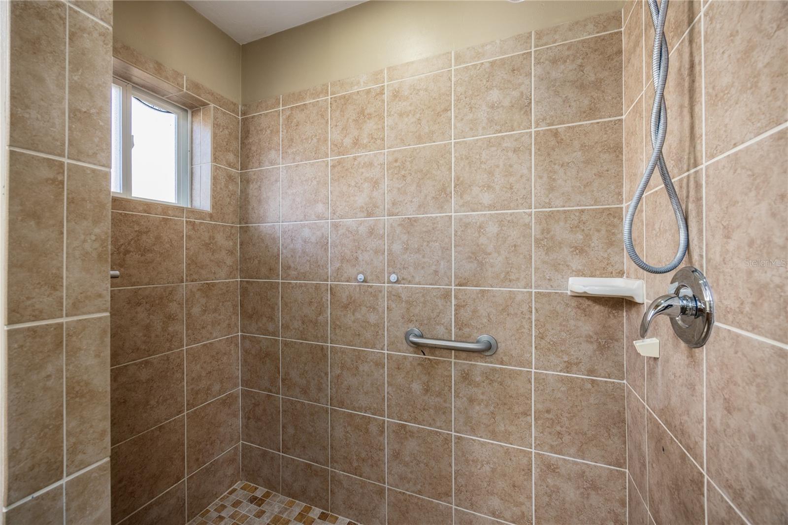 OAK VIEW VILLAGE - Residential Lease