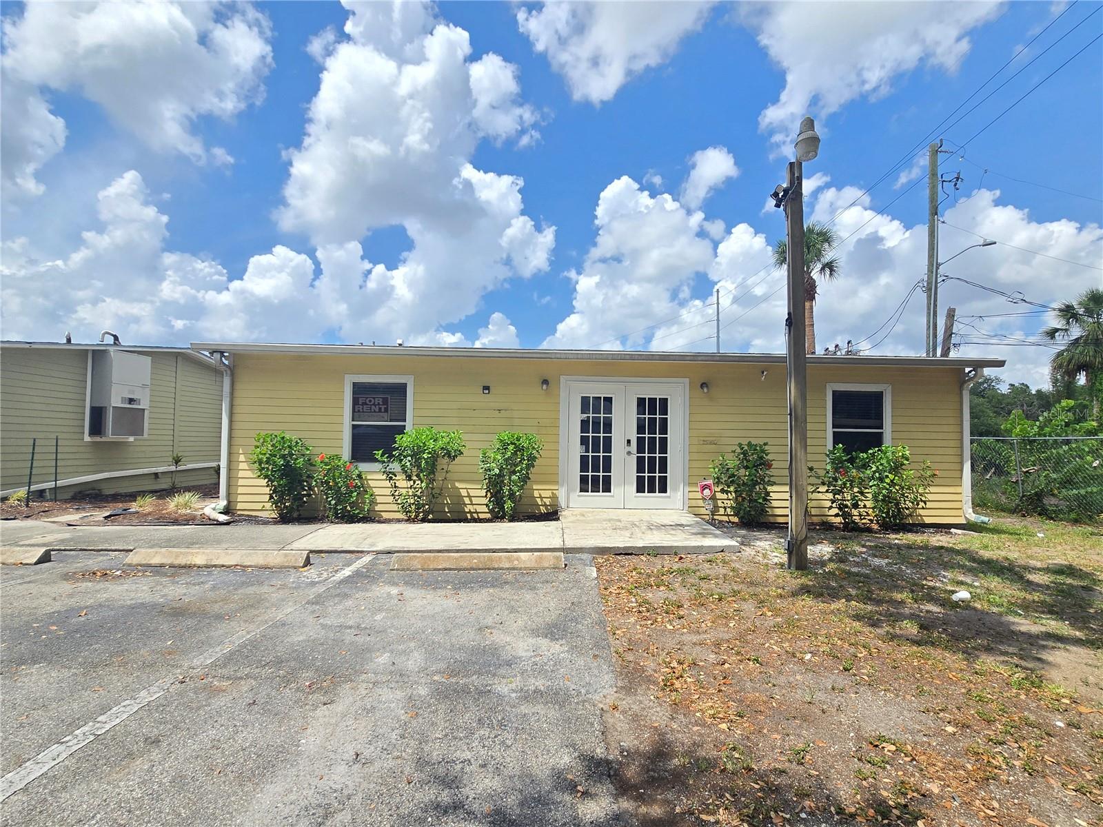 HAMILTON SUB - Commercial Lease