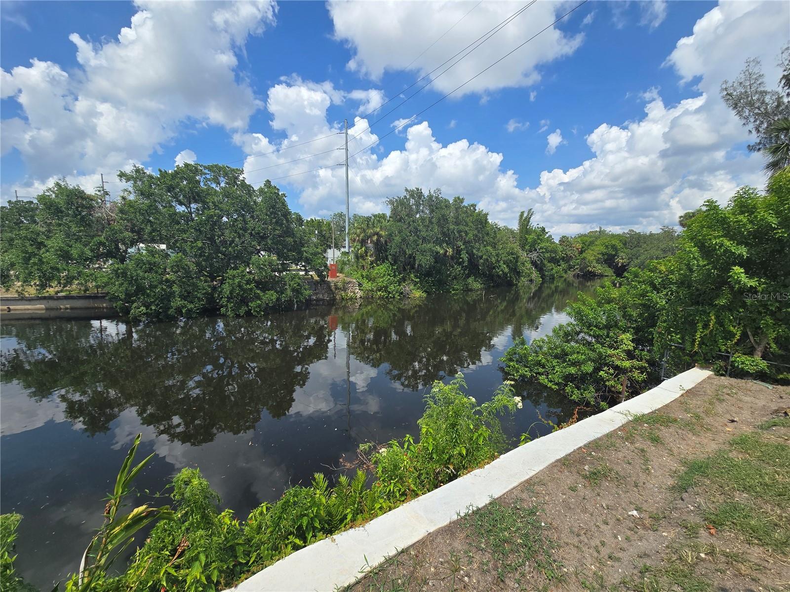 HAMILTON SUB - Commercial Lease