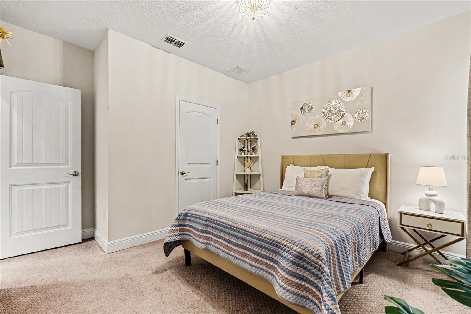 KELLYS ALICE SUB - Residential Lease