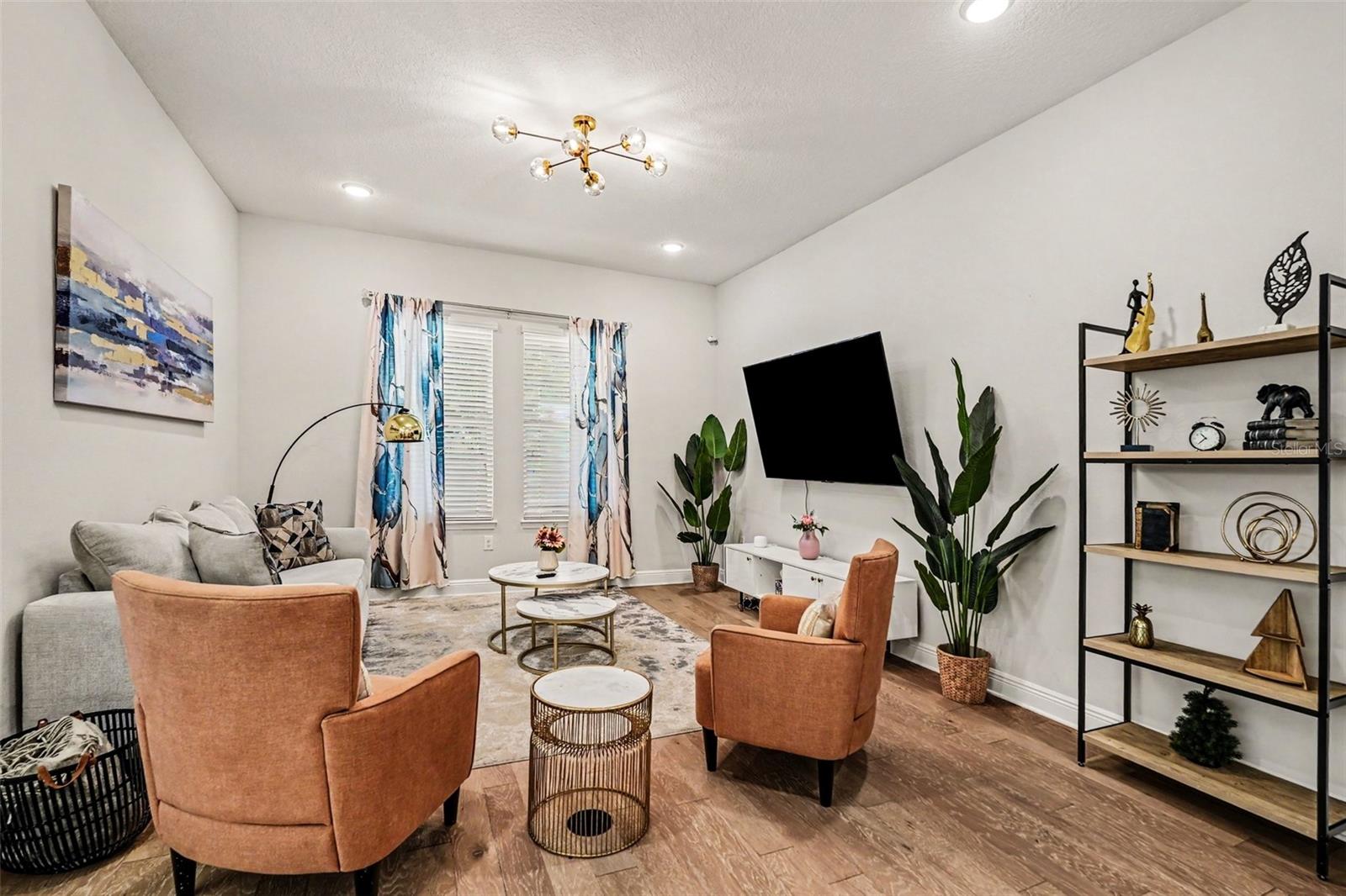 KELLYS ALICE SUB - Residential Lease