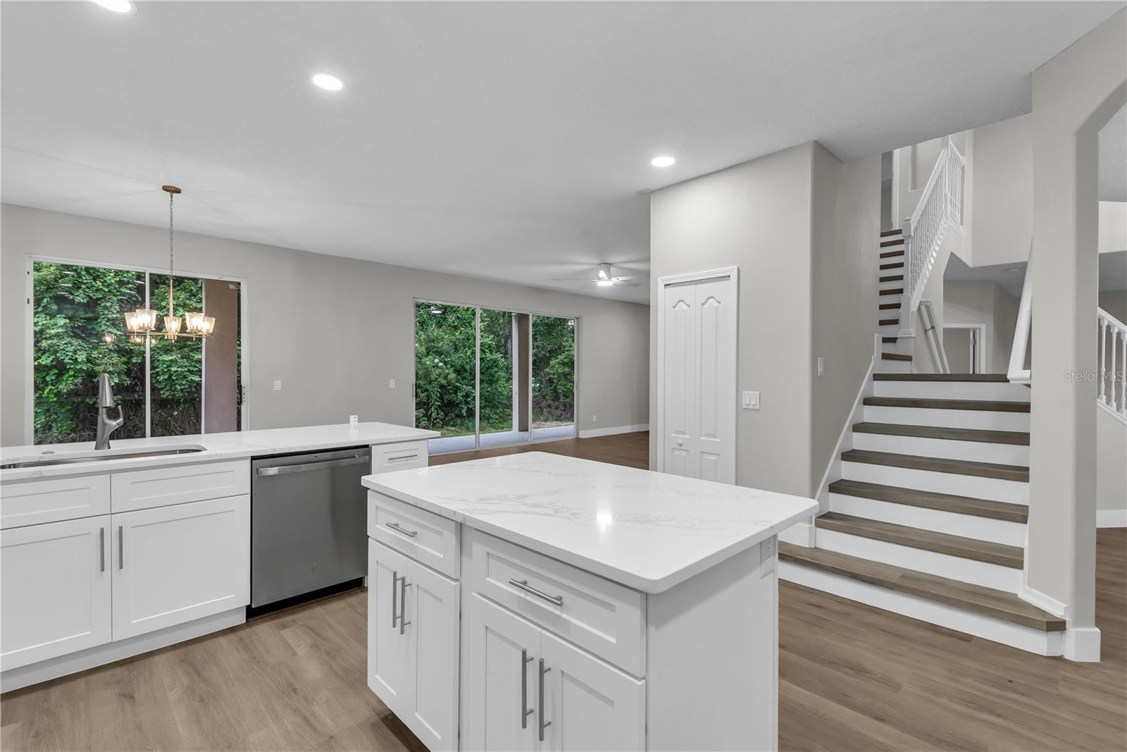 WINTERMERE POINTE PH 02 46/141 - Residential