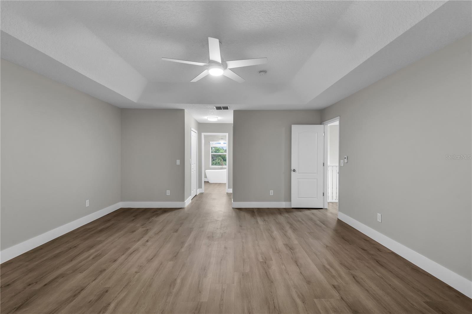 WINTERMERE POINTE PH 02 46/141 - Residential