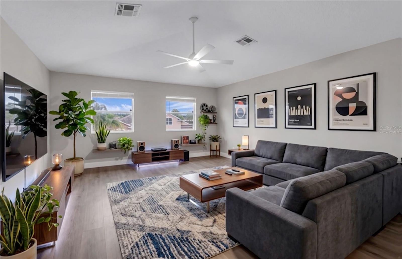 WINTERMERE POINTE PH 02 46/141 - Residential