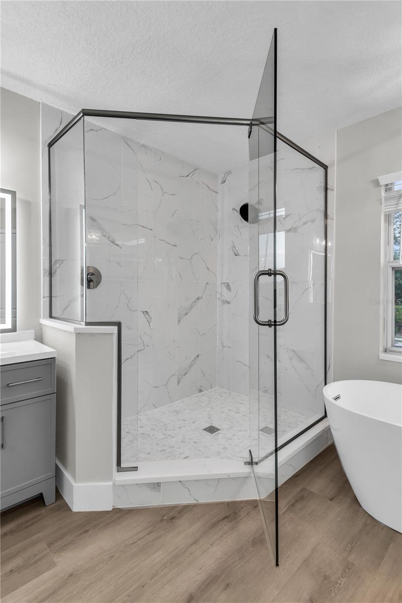 WINTERMERE POINTE PH 02 46/141 - Residential