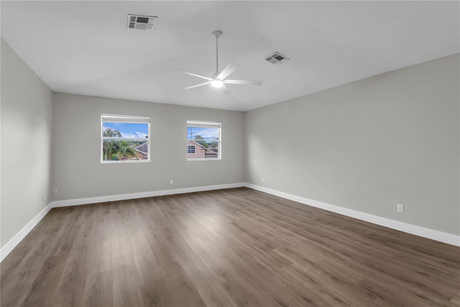 WINTERMERE POINTE PH 02 46/141 - Residential