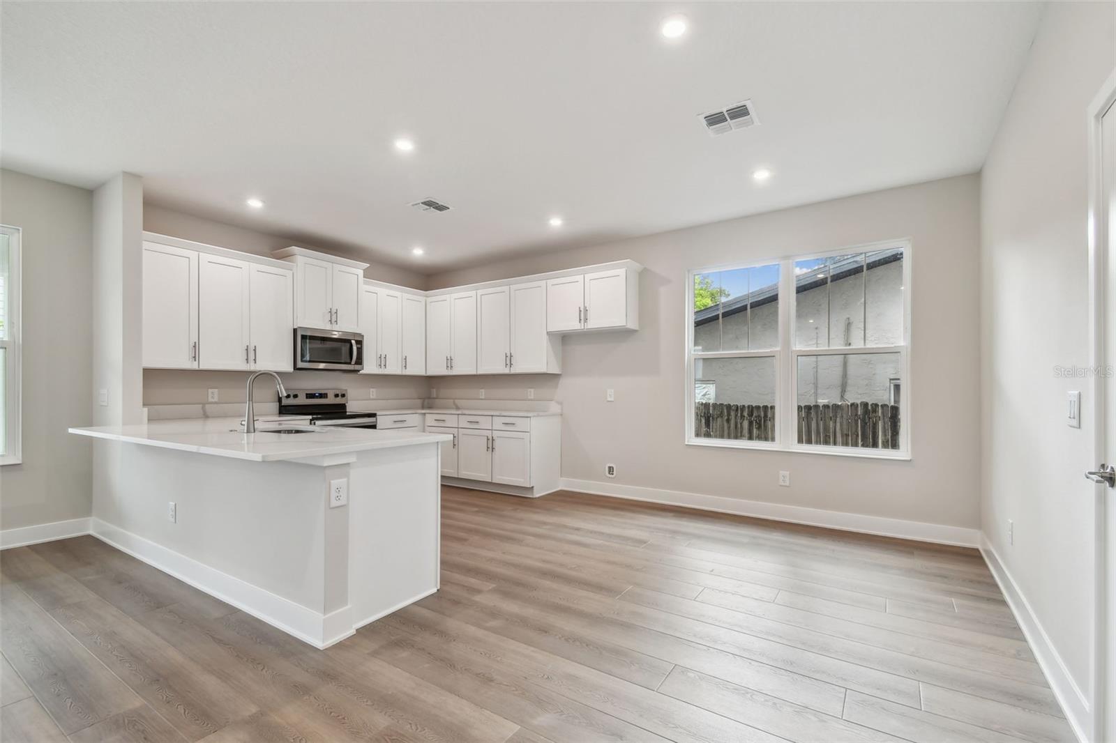 NORTHEAST PARK - Residential