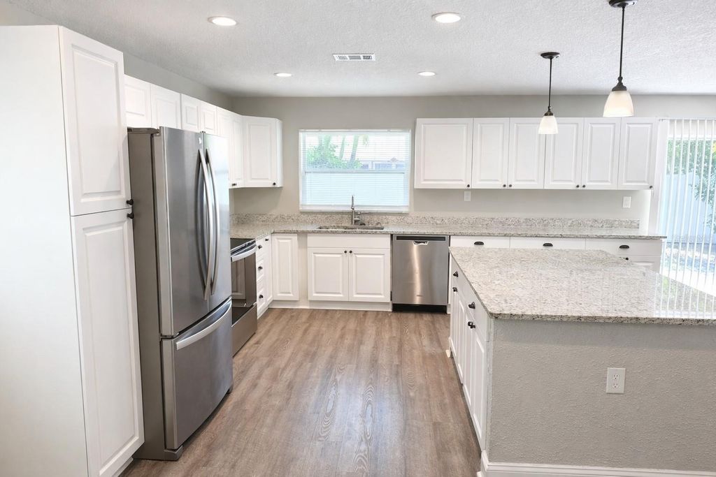 Photo of 6460 33rd Avenue N, St Petersburg, FL 33710 (MLS # TB8496758)