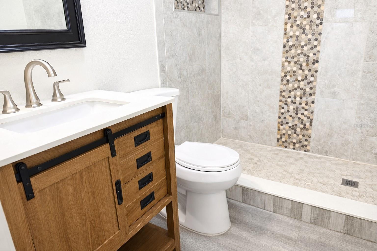 HOLIDAY PARK 7TH ADD - Residential