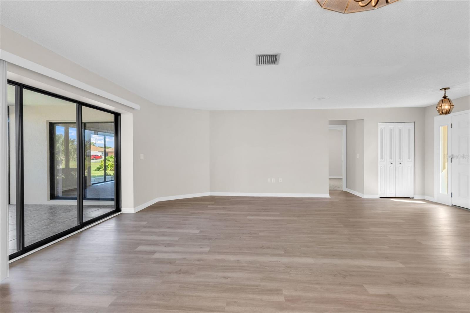 VENICE GARDENS - Residential