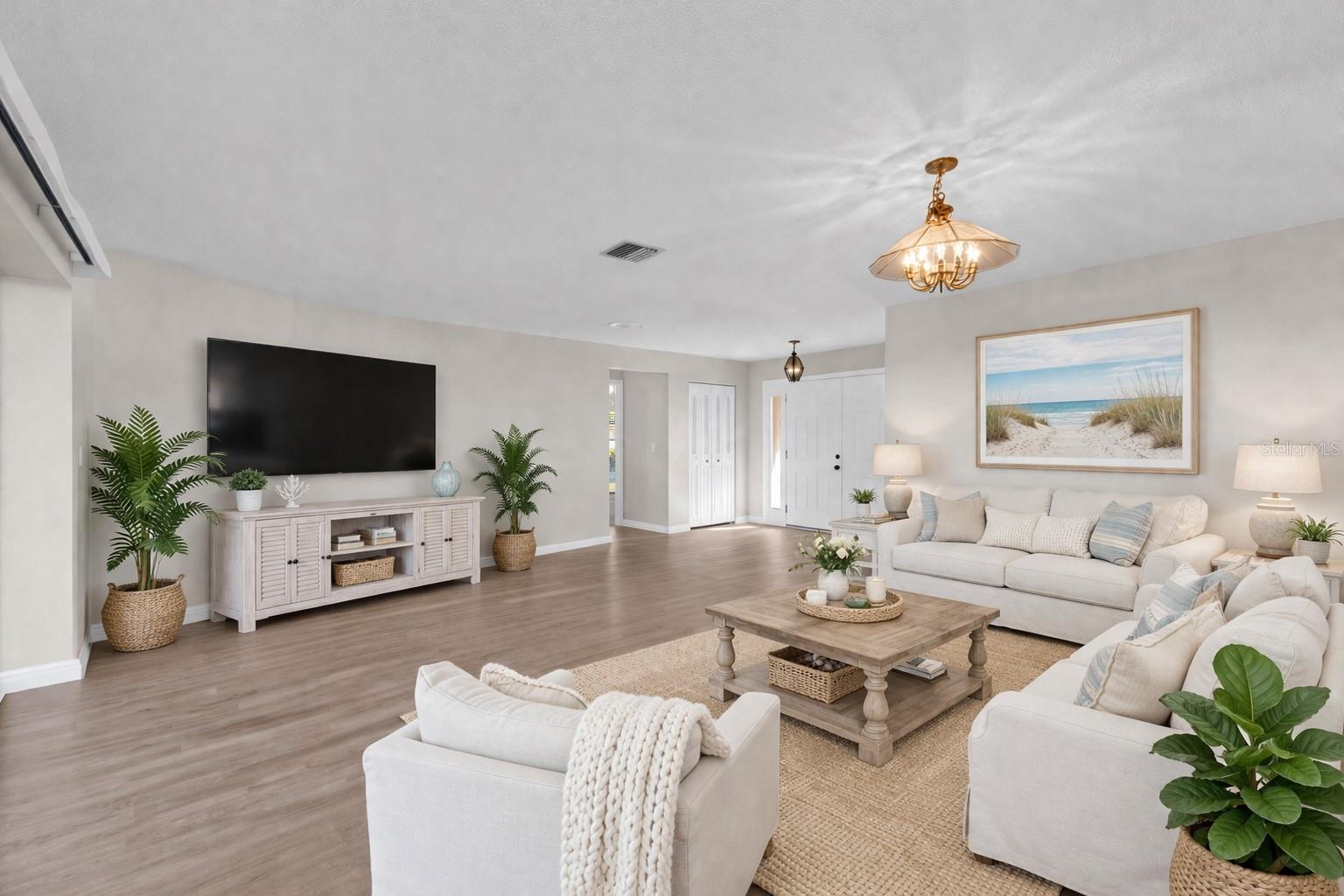 VENICE GARDENS - Residential