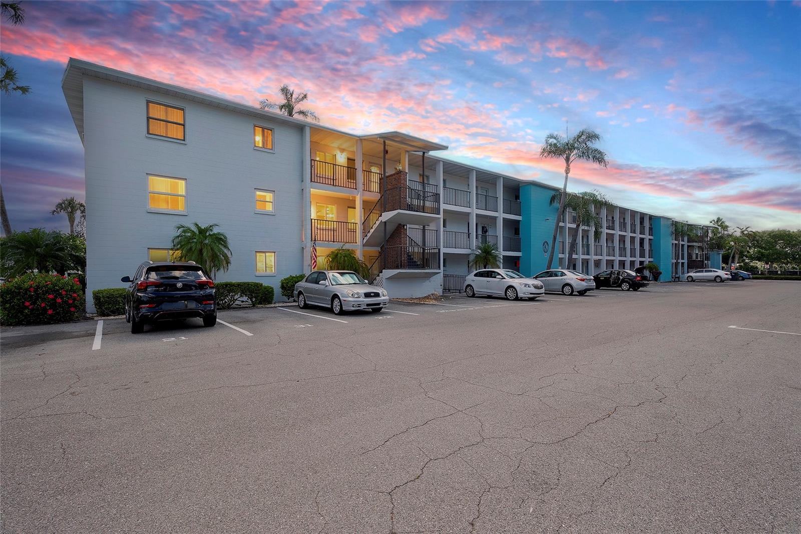 THE FOURTH BAYSHORE - Residential