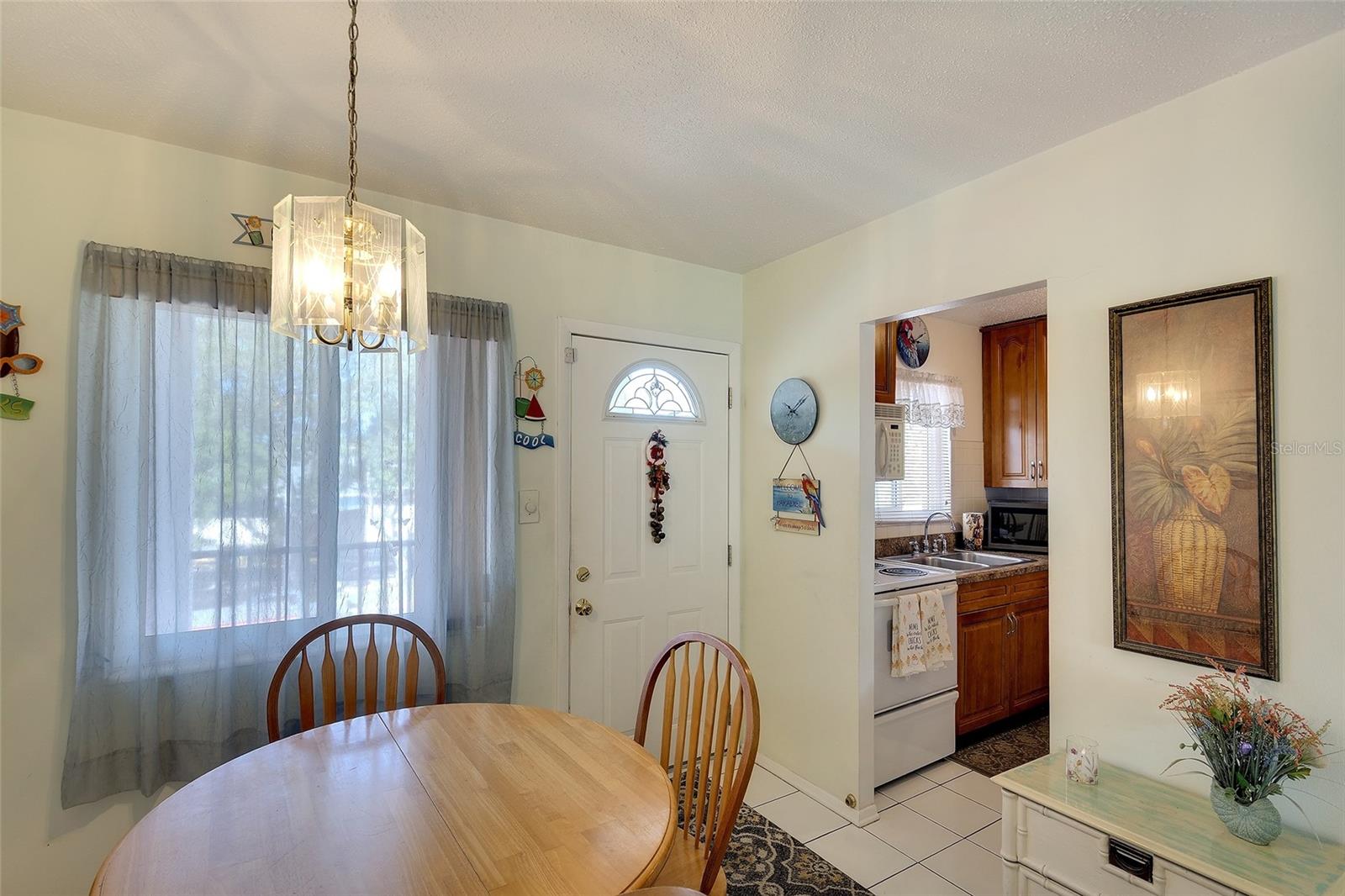 2449 FLAMINGO BOULEVARD K35, BRADENTON, FL, 34207 2 2449 FLAMINGO BOULEVARD K35