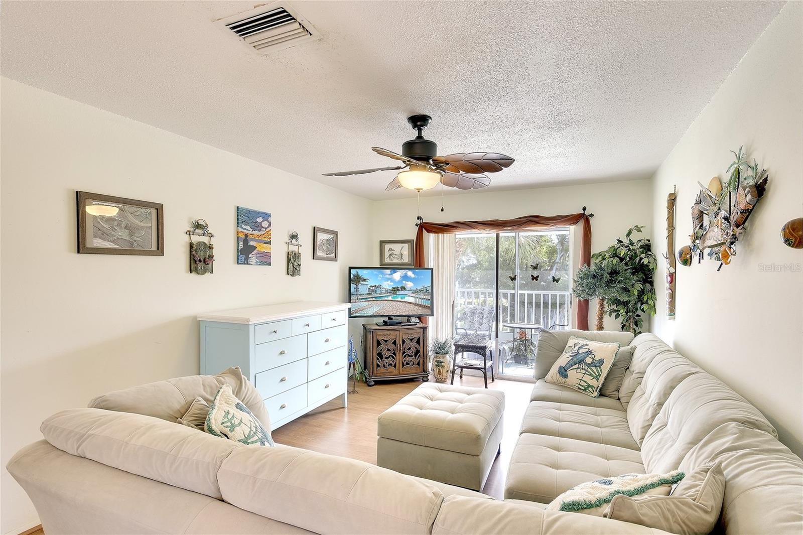 THE FOURTH BAYSHORE - Residential