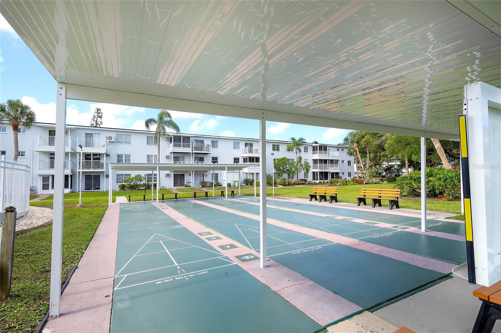 THE FOURTH BAYSHORE - Residential