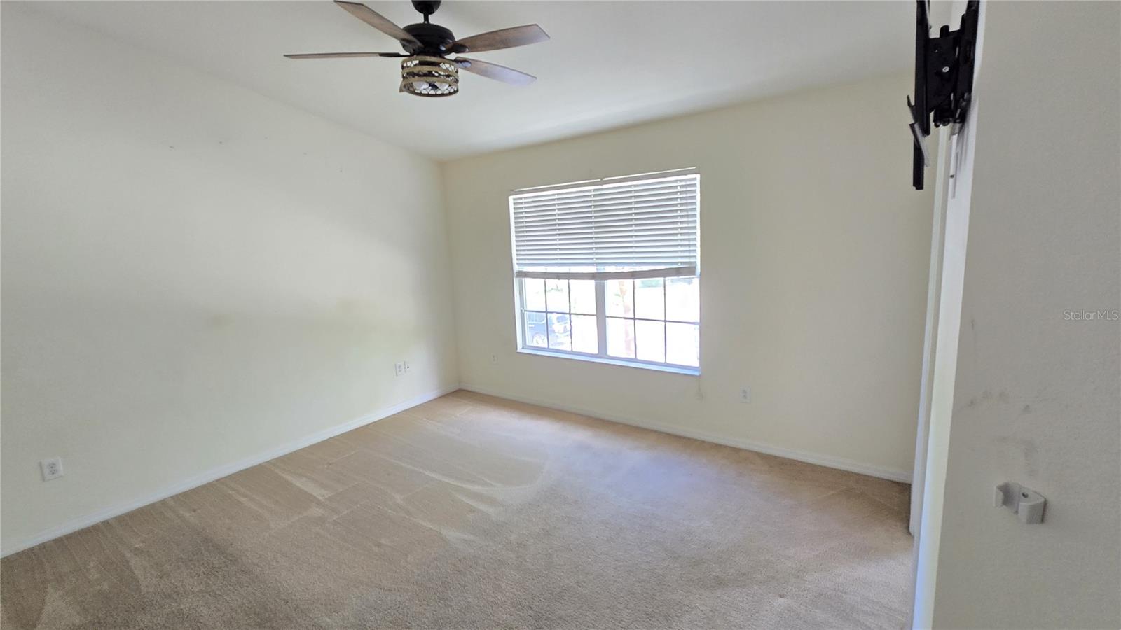 HIGHLAND GLEN - Residential