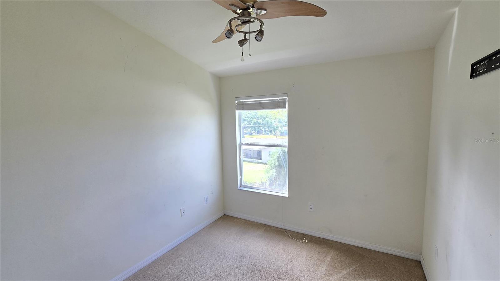 HIGHLAND GLEN - Residential