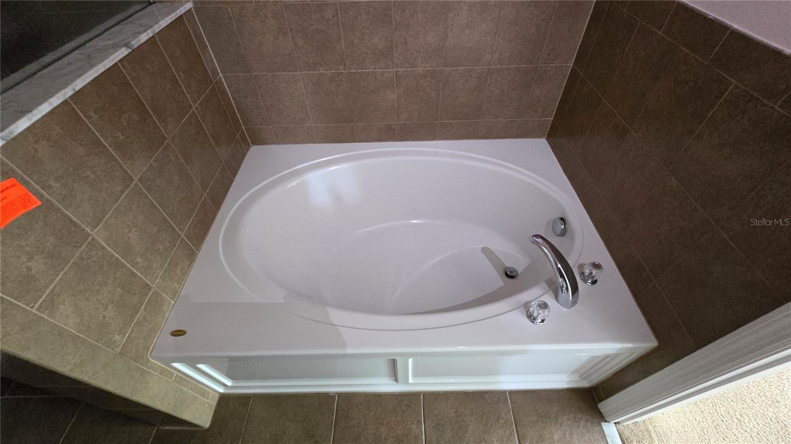 HIGHLAND GLEN - Residential