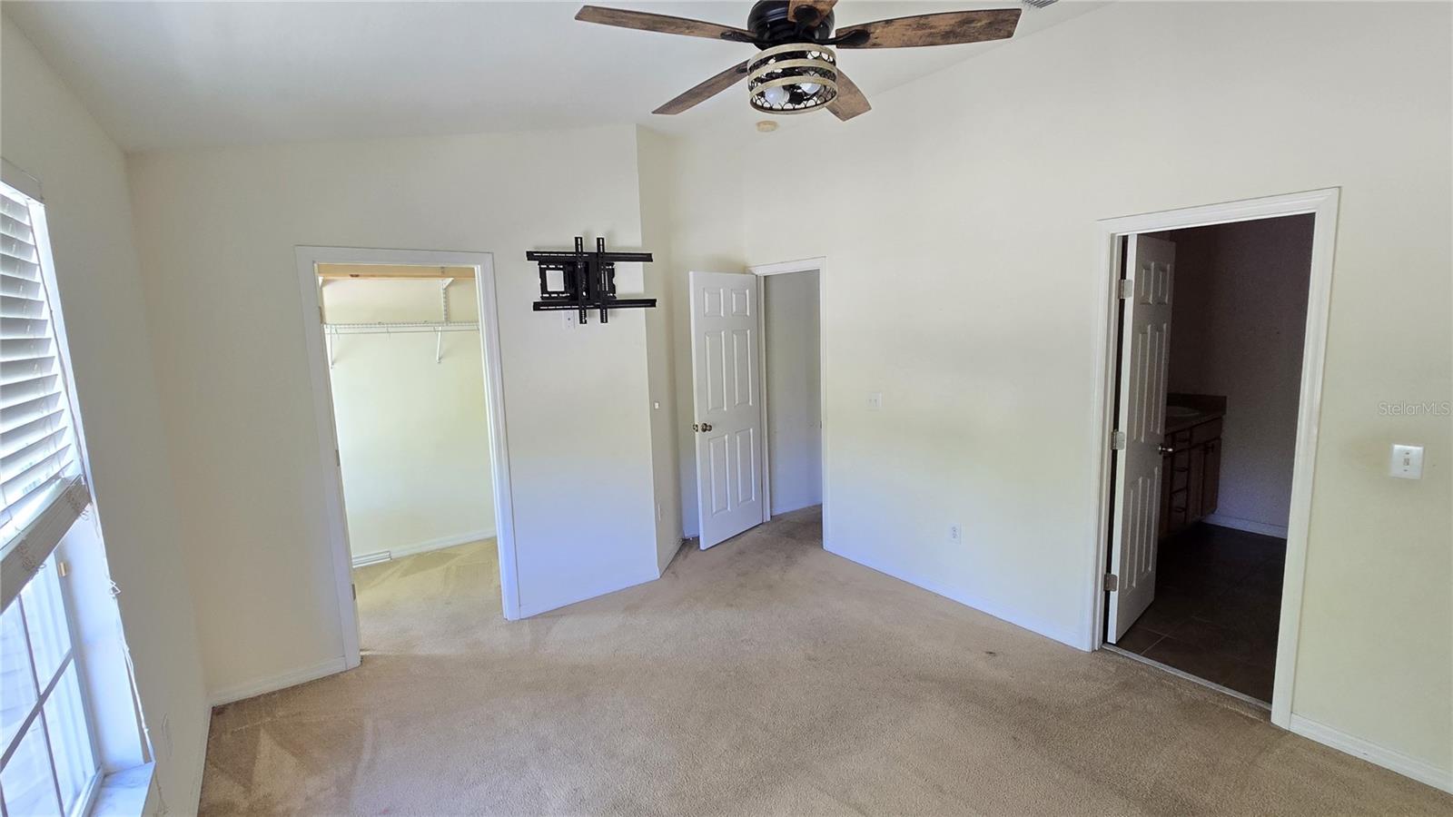 HIGHLAND GLEN - Residential