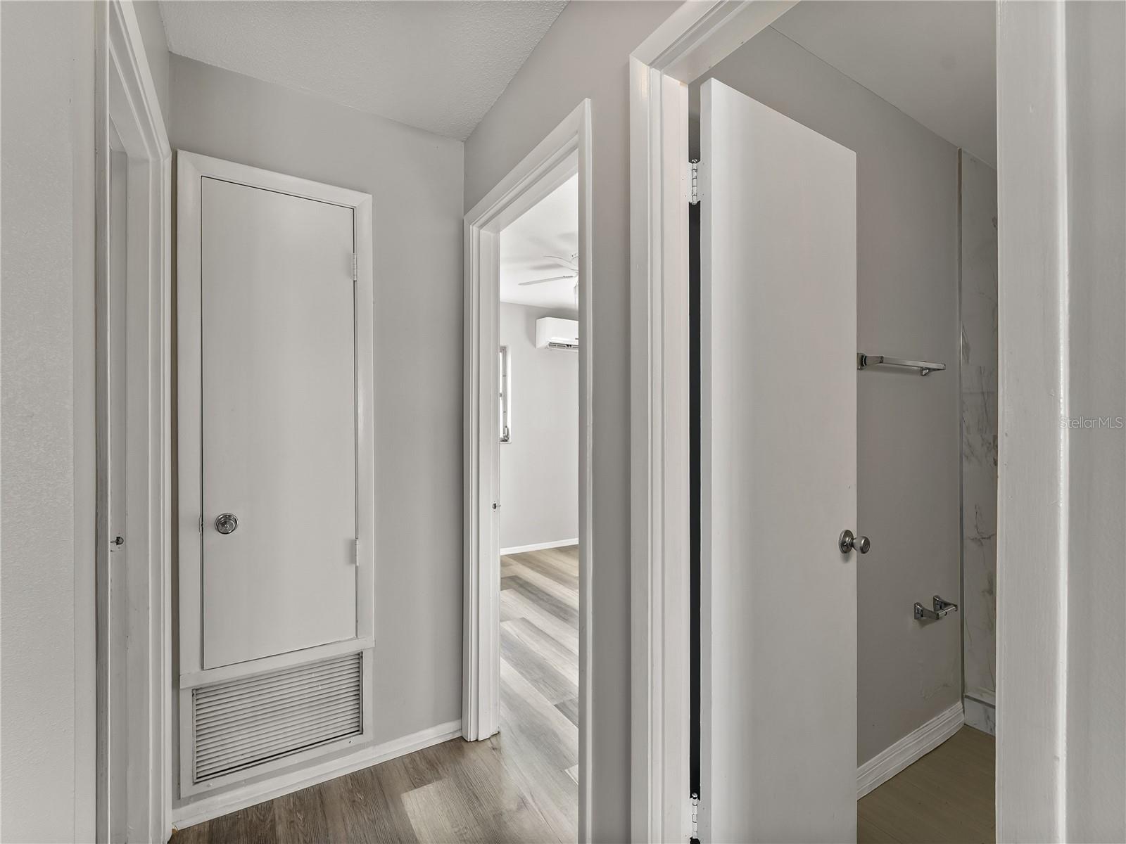 VENICE EDGEWOOD SEC OF - Residential