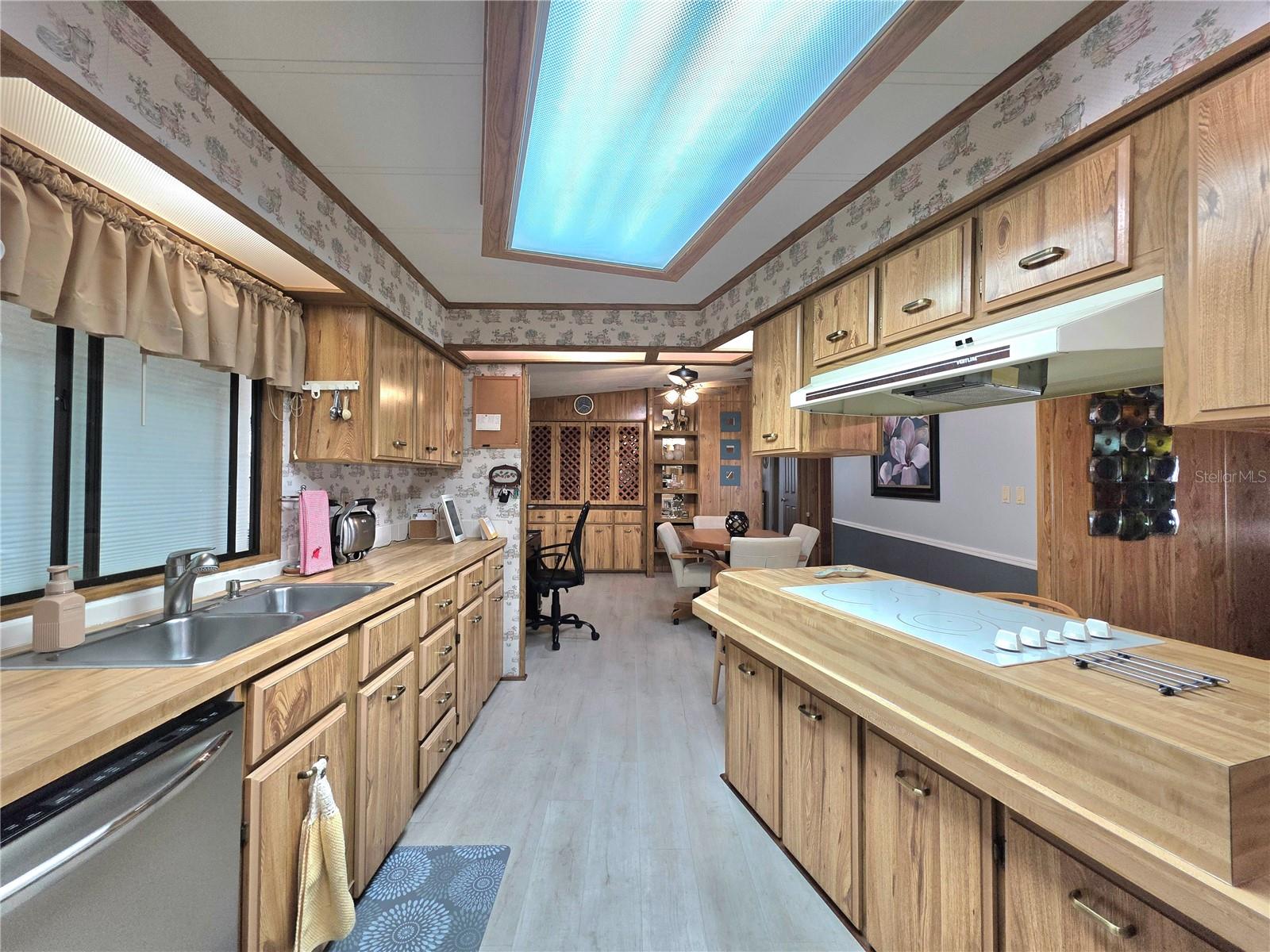 LAKE BETMAR EST UNITS 3-4-5 - Residential