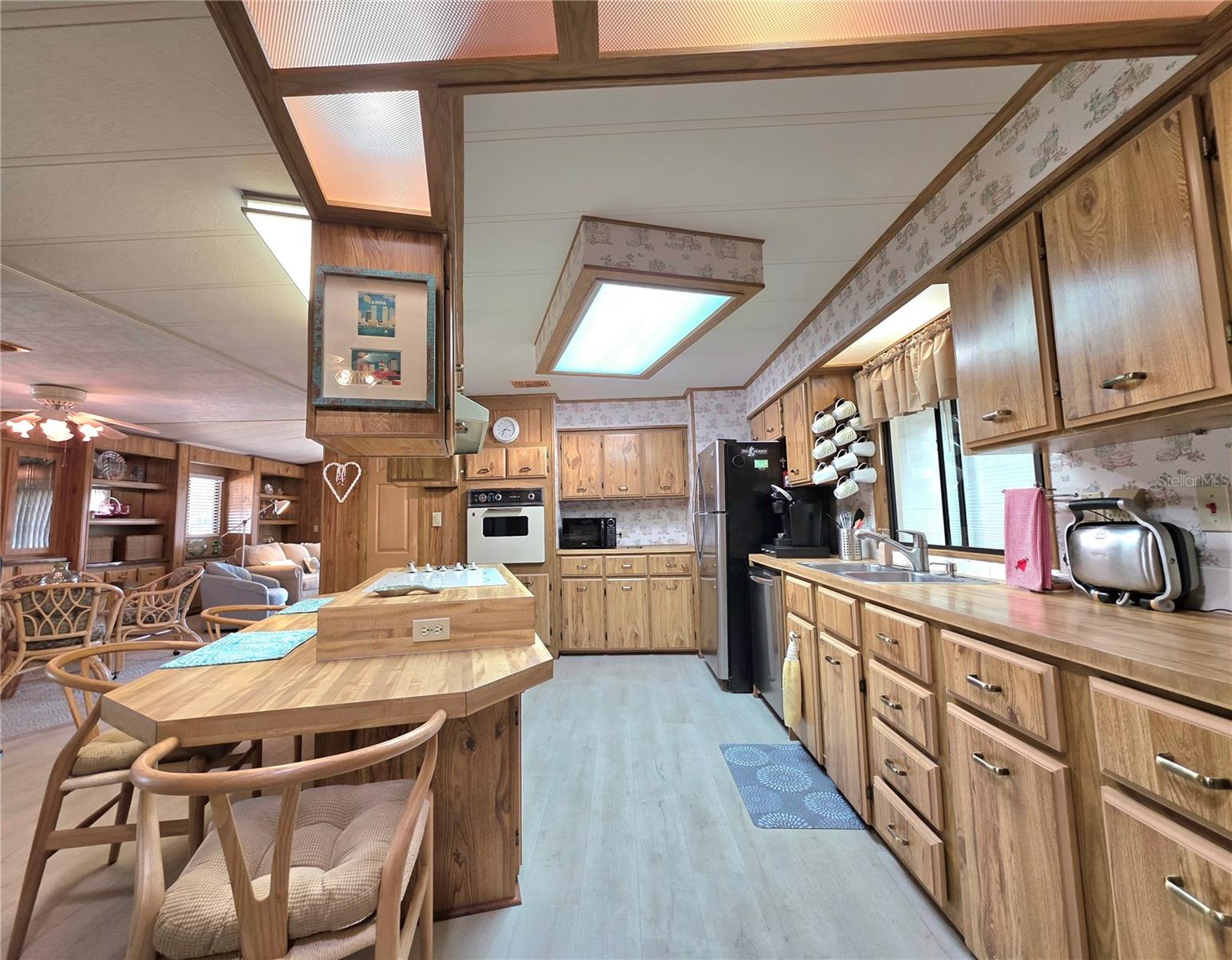 LAKE BETMAR EST UNITS 3-4-5 - Residential