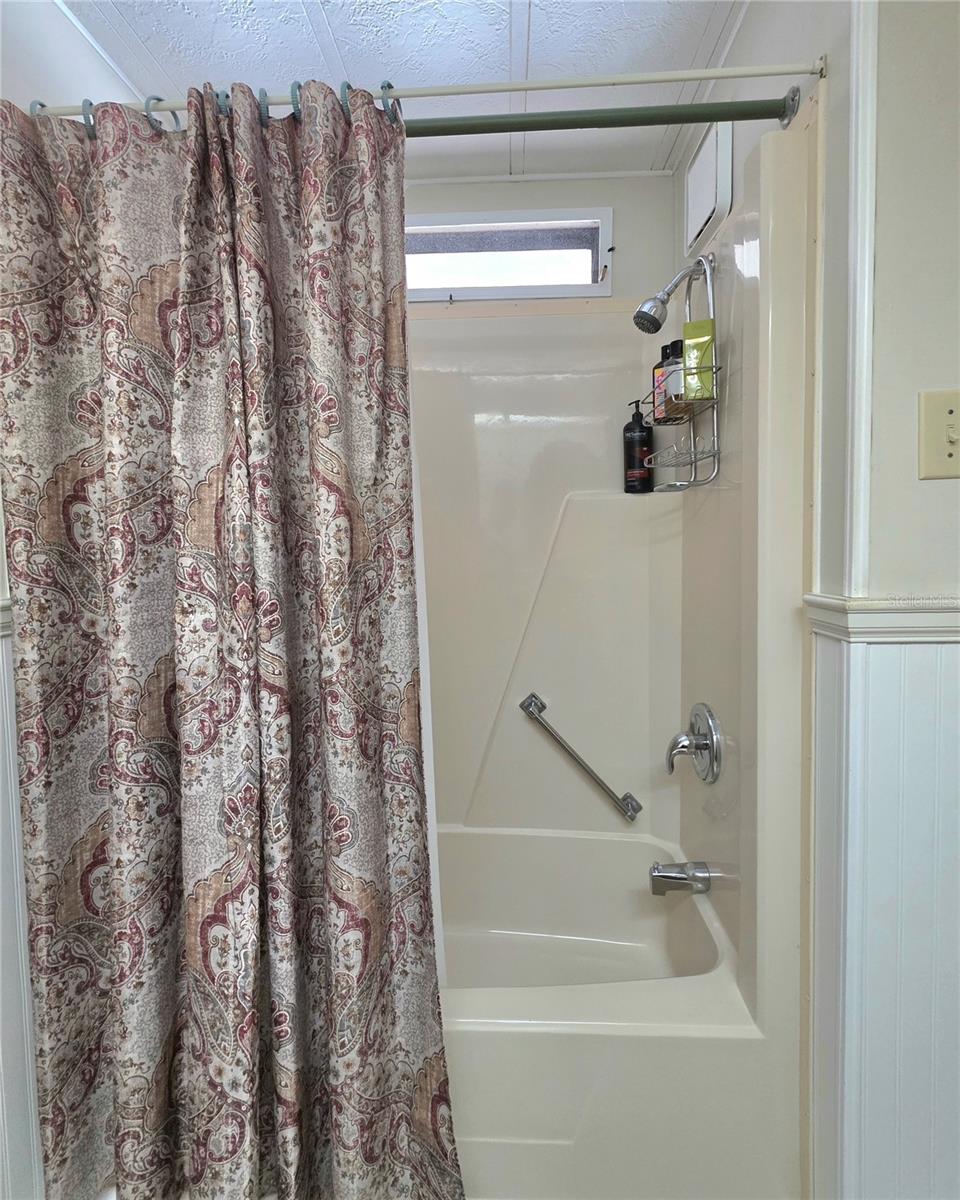 LAKE BETMAR EST UNITS 3-4-5 - Residential