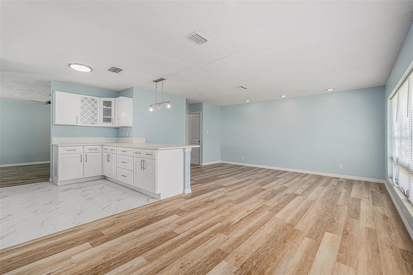 TEMPLE TERRACE RIVERSIDE SUBDI - Residential Lease