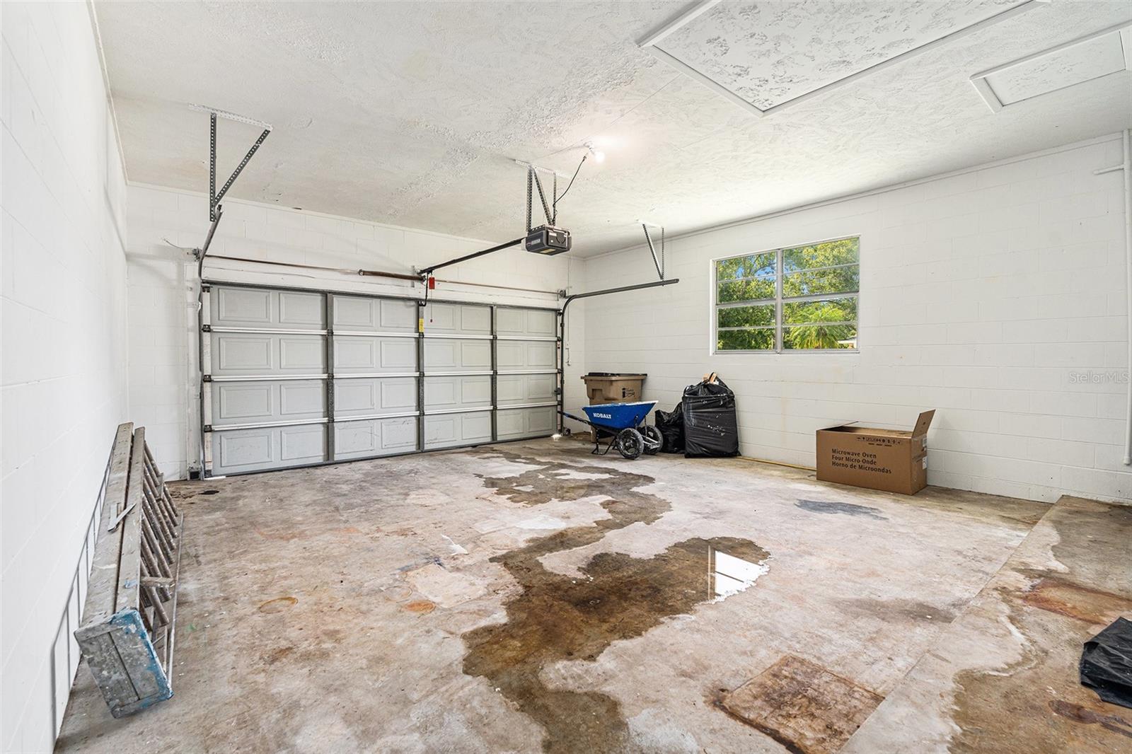 TEMPLE TERRACE RIVERSIDE SUBDI - Residential Lease