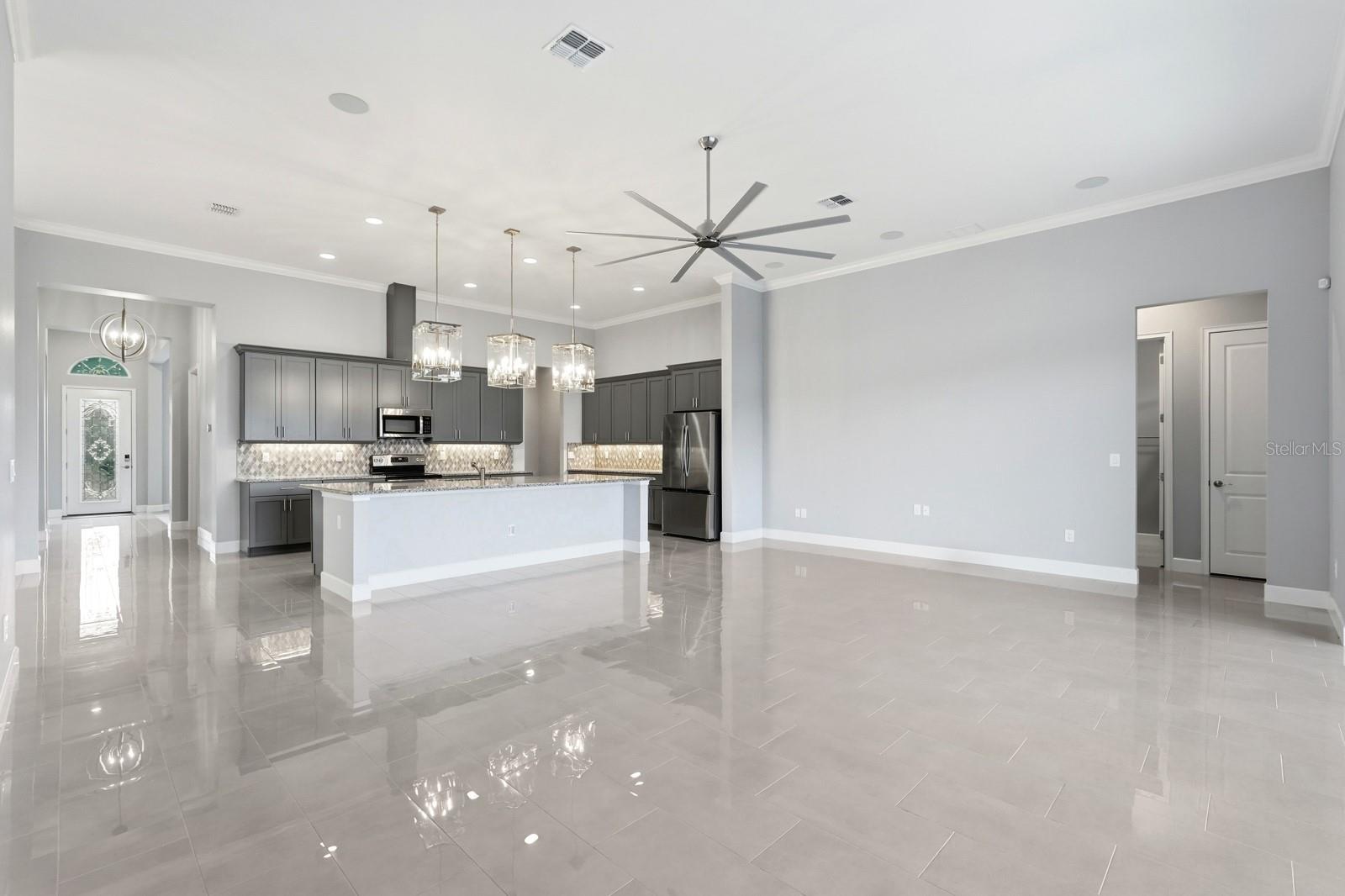 6289 W FALLSGROVE LANE